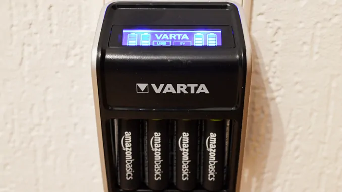 VARTA Ladegerät