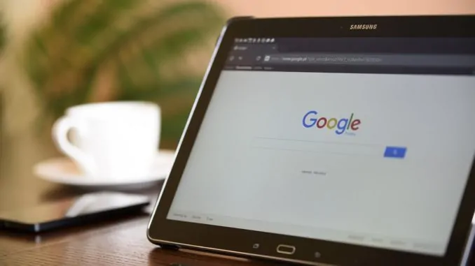 Die Google-Suchmaschine auf einem Tablet