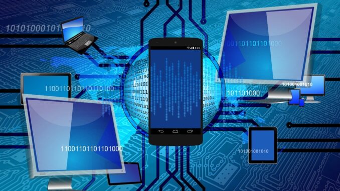 Netzwerk Grafik mit Smartphone, Notebook und PC